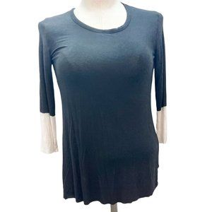 Bailey44 Women's Small Black Soft 3/4 Sleeve Top White Trim on Sleeve